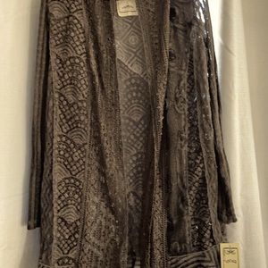 Brand new Vintage concept, size large. Two colors, gray & brown.